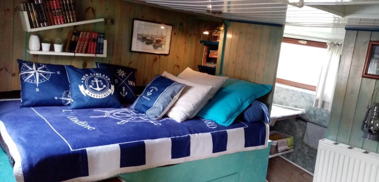 Peniche Ondine Botel