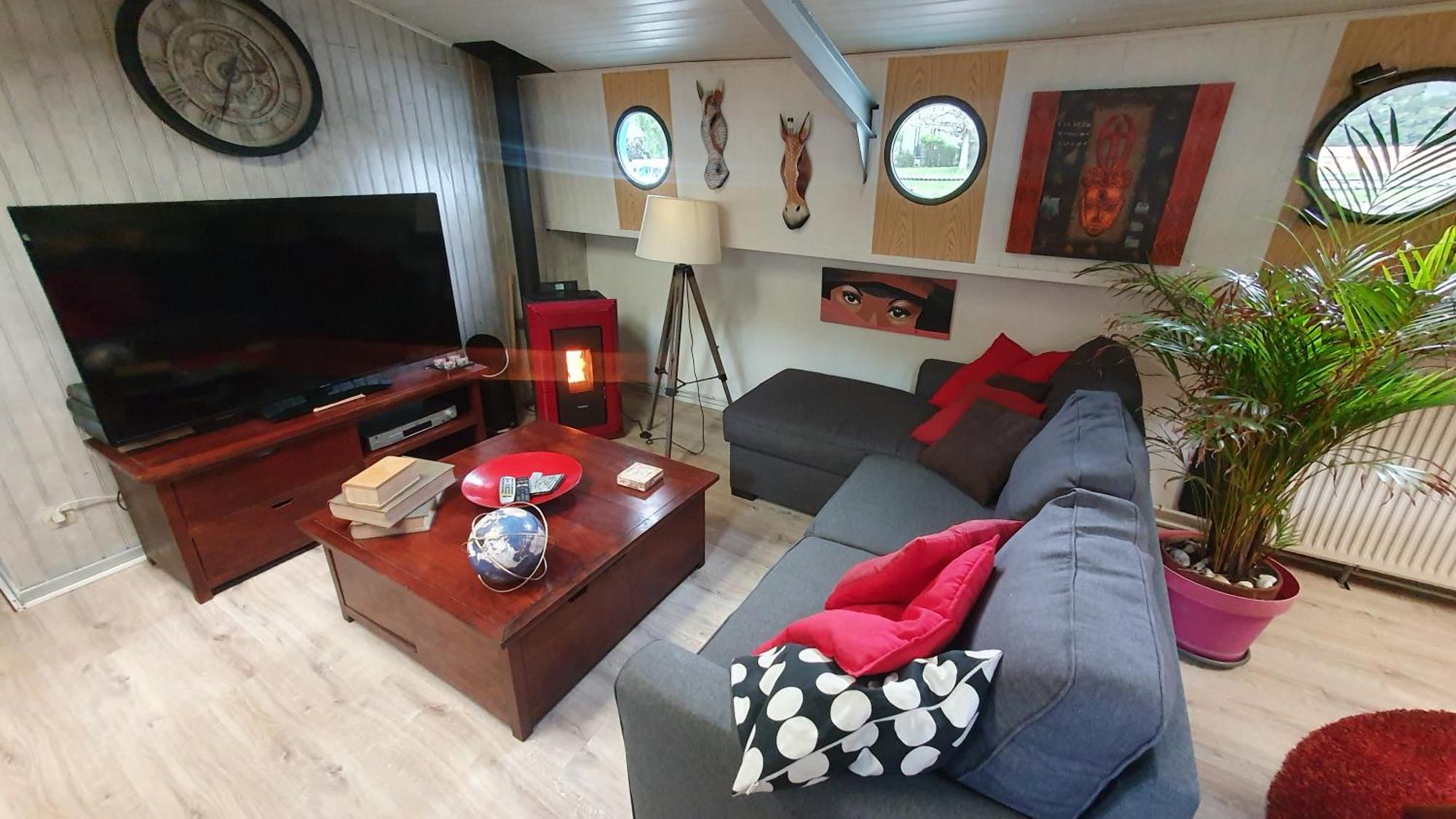 Peniche Ondine Botel *